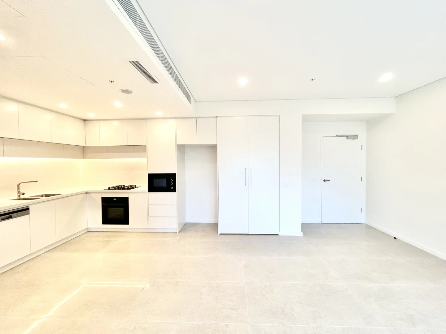 203/12 White Hart Drive, Rouse Hill NSW 2155 photo 2