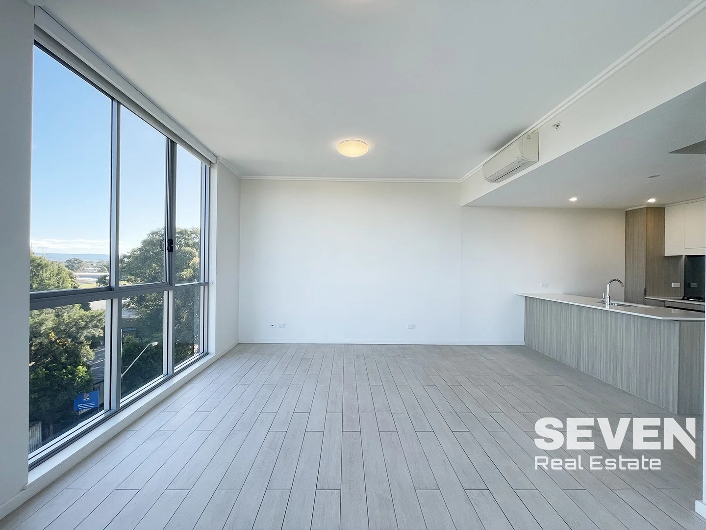 530/1-39 Lord Sheffield Circuit, Penrith NSW 2750