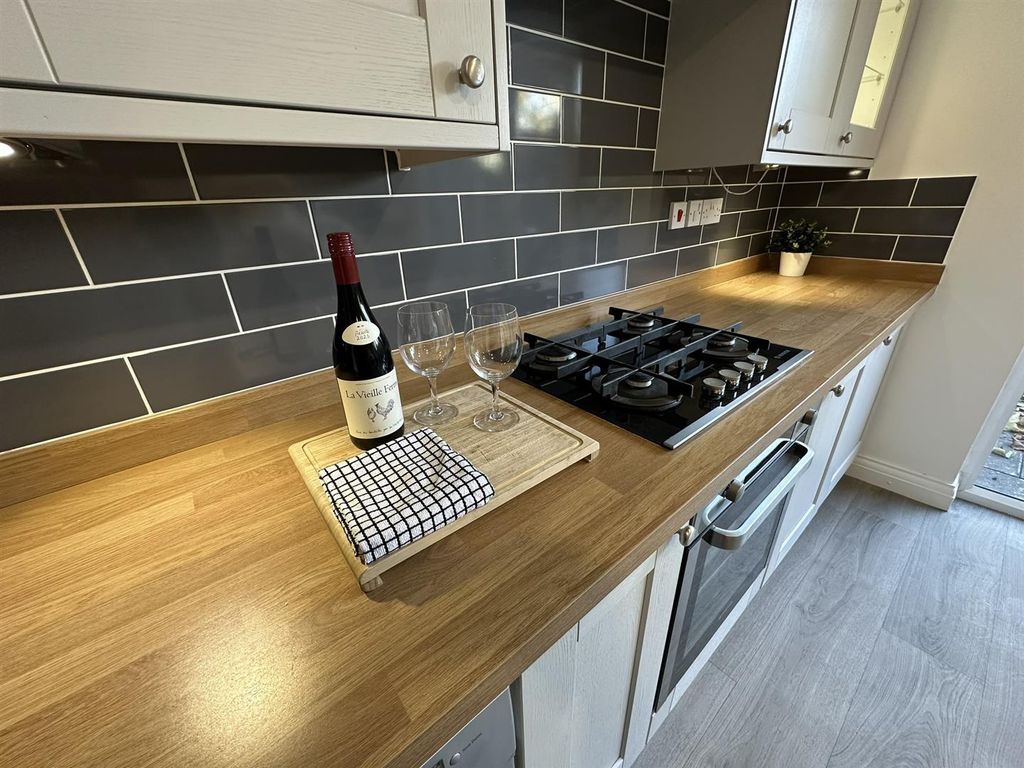 Additional image 7 of 6 bed terraced house to rentSmall Lane, Bristol BS16