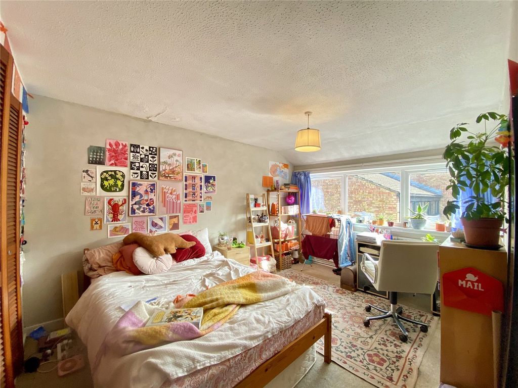 4 bed detached house to rentHigh Kingsdown, Kingsdown, Bristol BS2