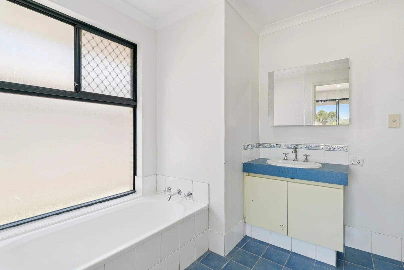 Additional image 4 of 39 Abrolhos Loop, Beckenham WA 6107