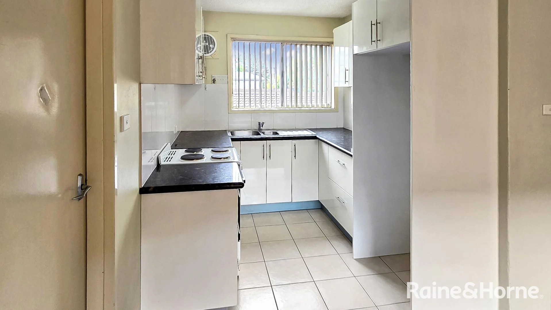 Additional image 2 of 4/106 Henderson Road, Crestwood NSW 2620