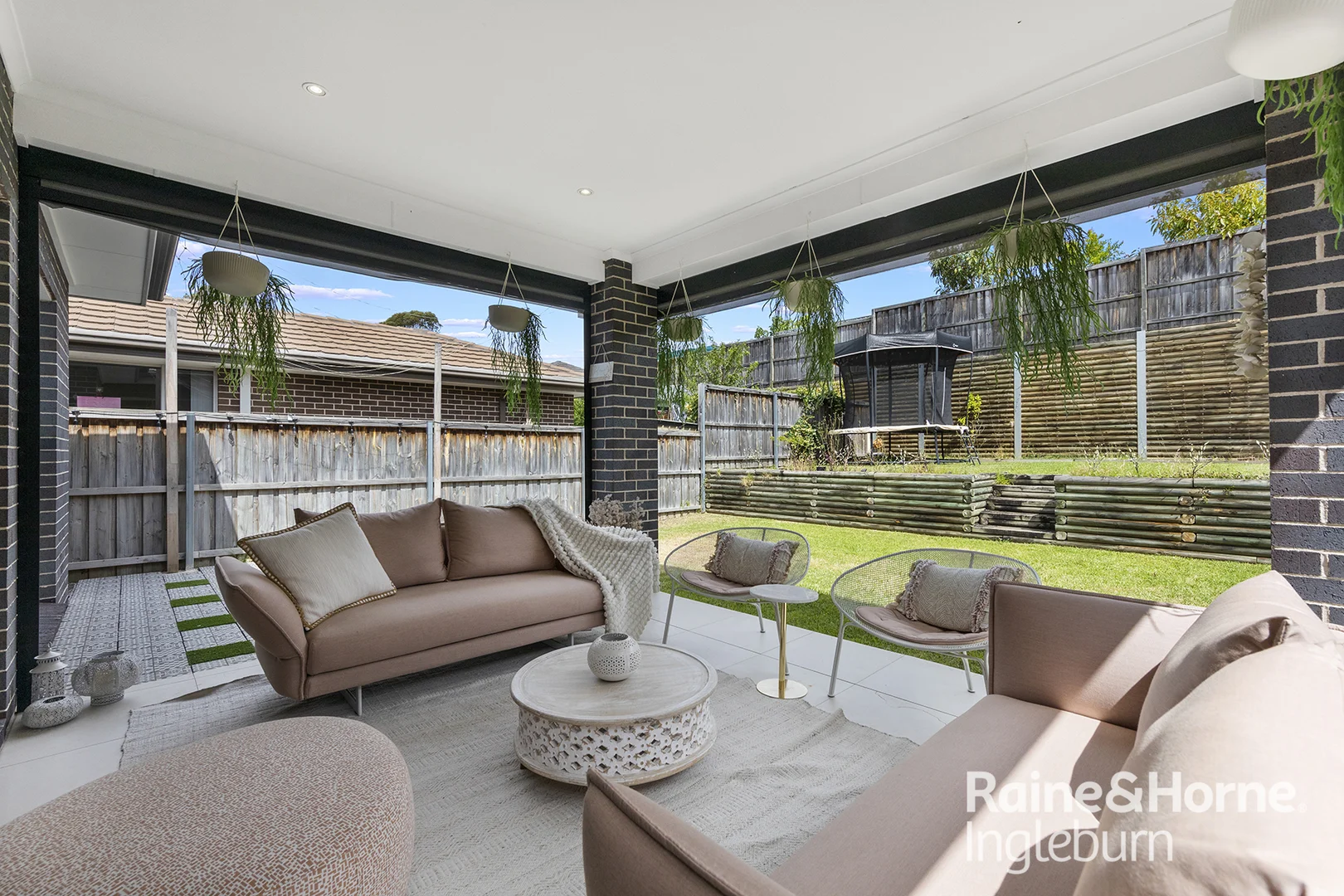 17 Rolla Road, Glenfield NSW 2167 photo 4