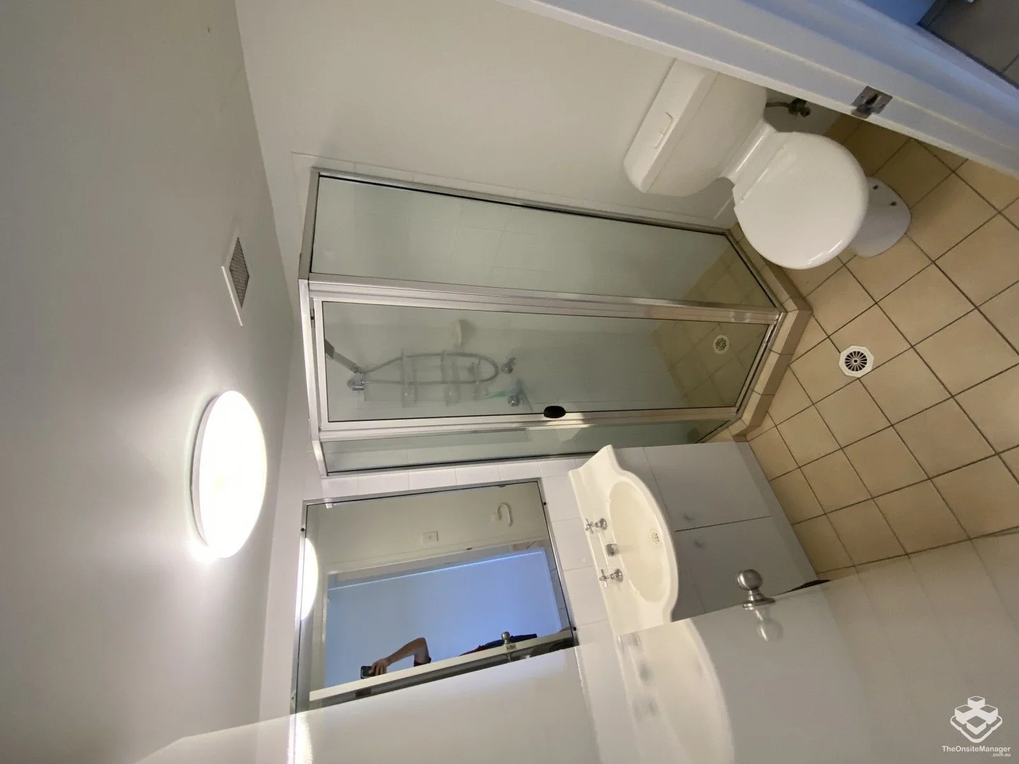 Additional image 5 of ID:21152773/129-131 Currumburra Road, Ashmore QLD 4214