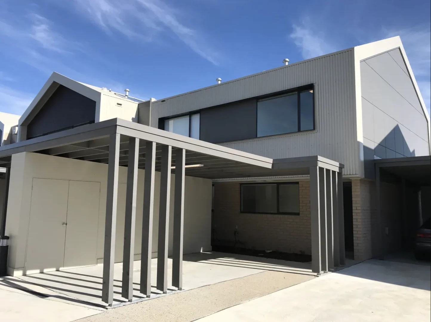 2B1B Boutique Lane, Cranbourne West VIC 3977