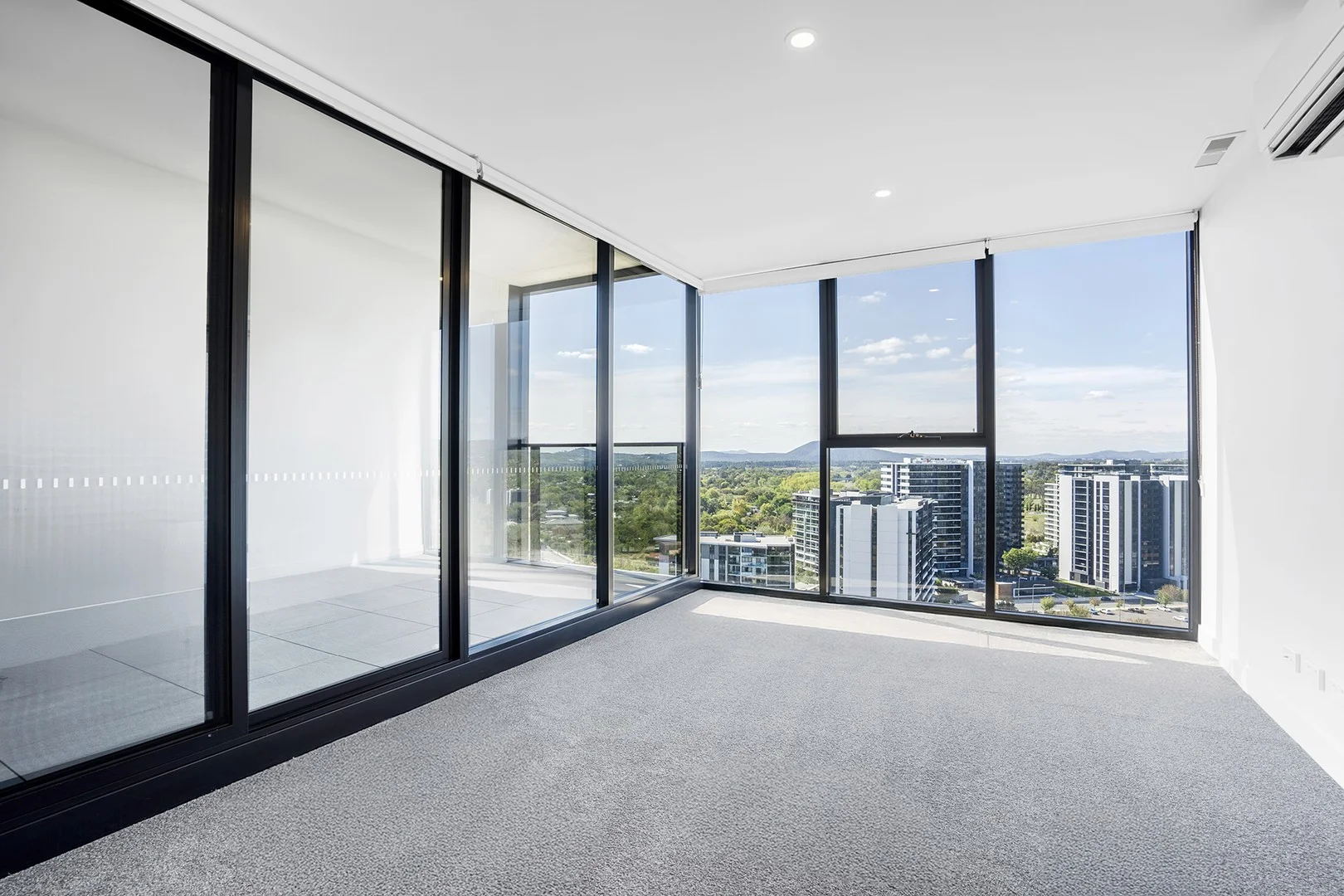 1609/2 Furzer Street, Phillip ACT 2606
