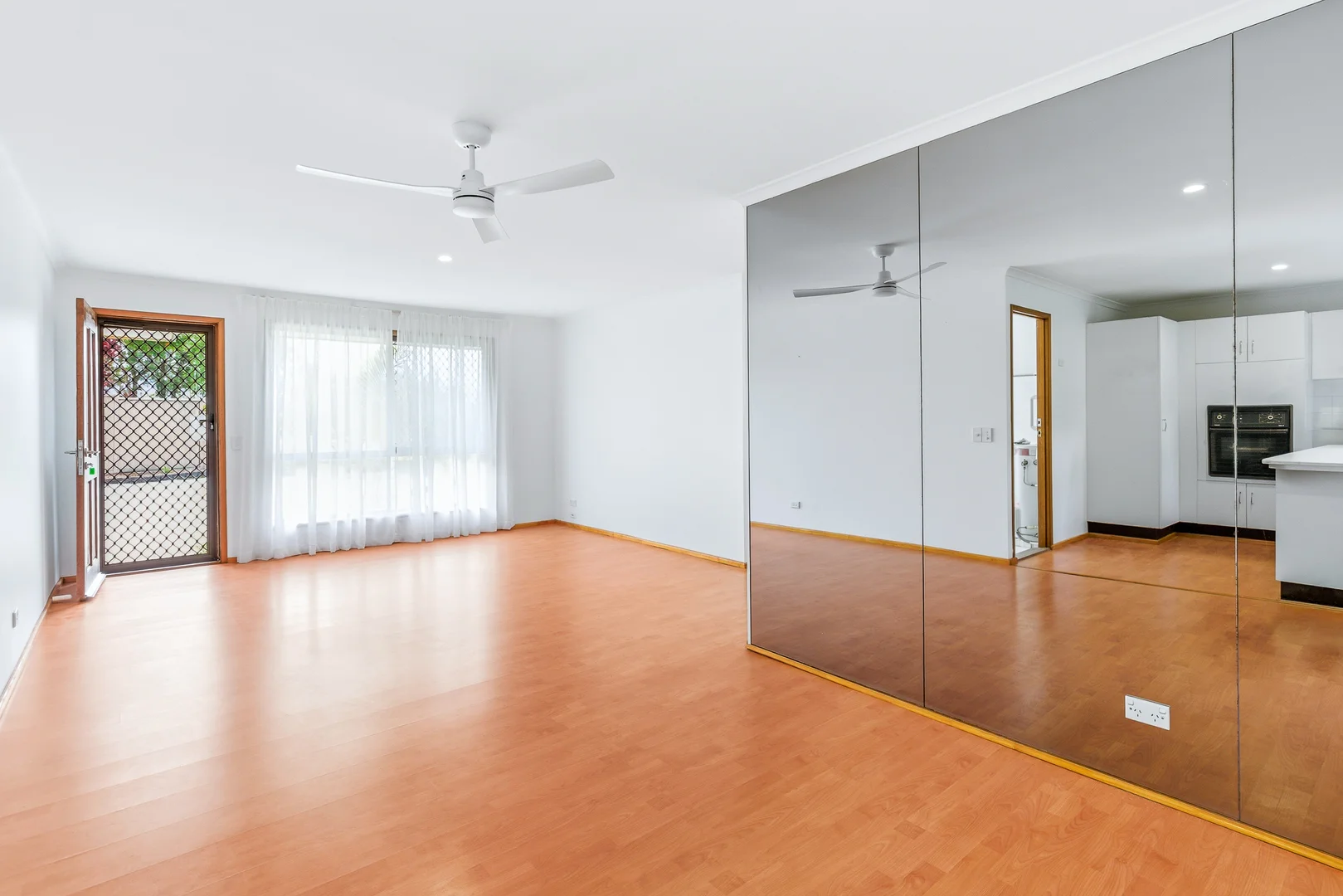 Additional image 2 of 2/10 Callistemon Court, Arundel QLD 4214