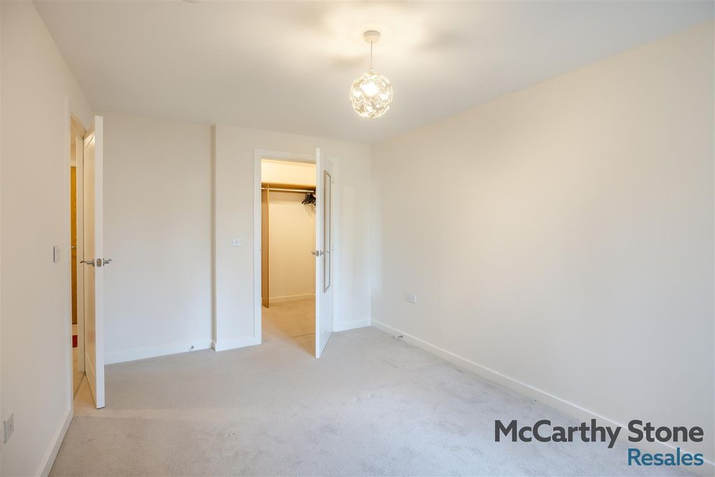 Additional image 6 of 1 bed flat for saleHooton Road, Willaston, Neston CH64
