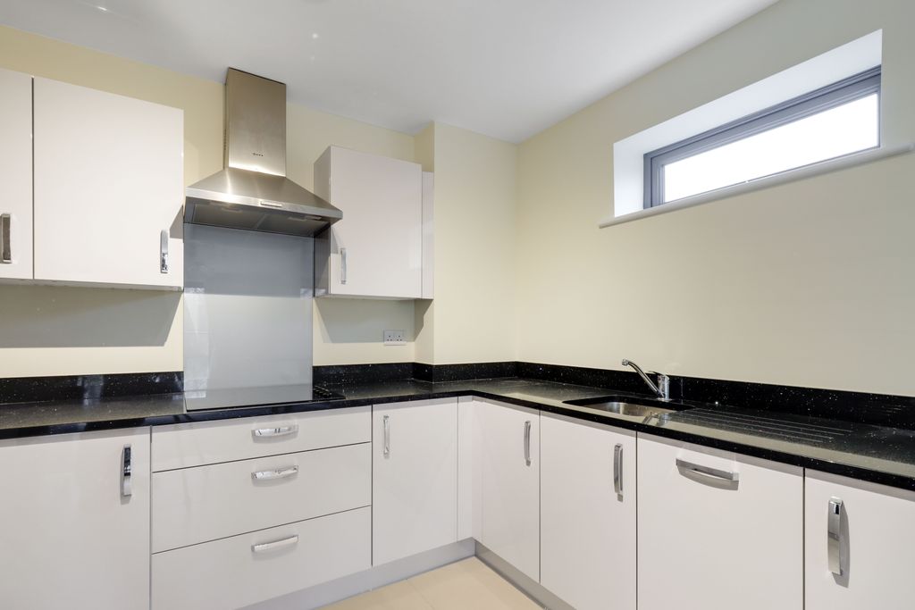 2 bed flat to rentWaller Grove, Swanland, North Ferriby HU14