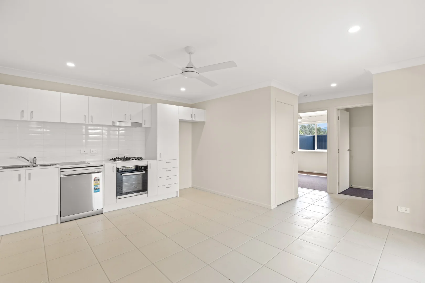 Additional image 2 of 2/67 Lakeside Cct, Cessnock NSW 2325