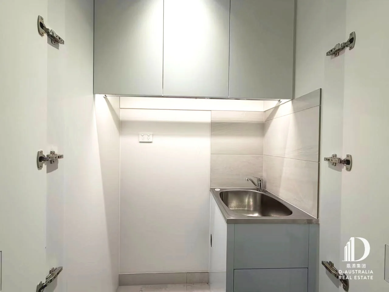 Additional image 12 of 819/20 Queens Road, Melbourne VIC 3004