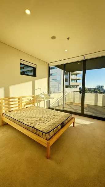 WeChat: KRL119 L8/ 2B Defries ave, Zetland NSW 2017