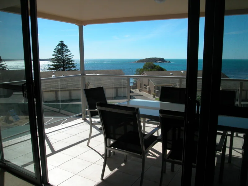 5/2 Solway Crescent, Encounter Bay SA 5211