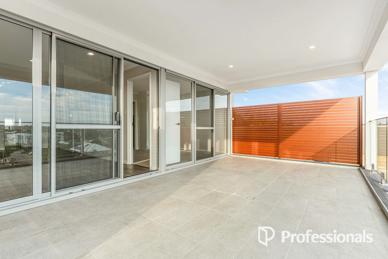 Additional image 21 of 4/20 May Street, Scarborough WA 6019