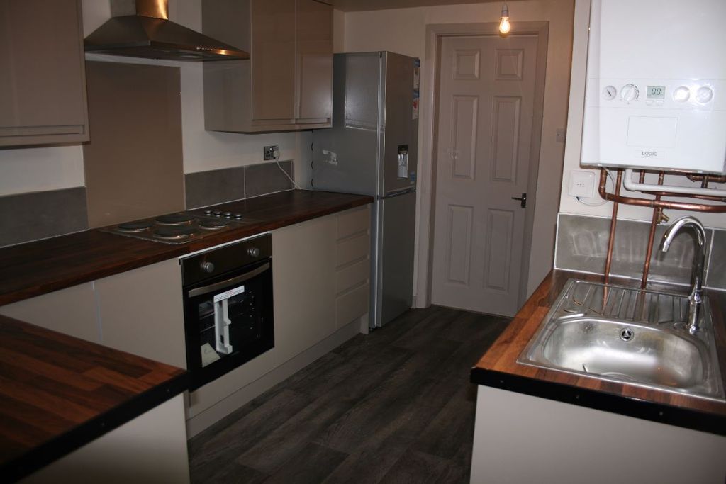 Additional image 6 of 4 bed terraced house to rentFolkestone Street, Hull HU5