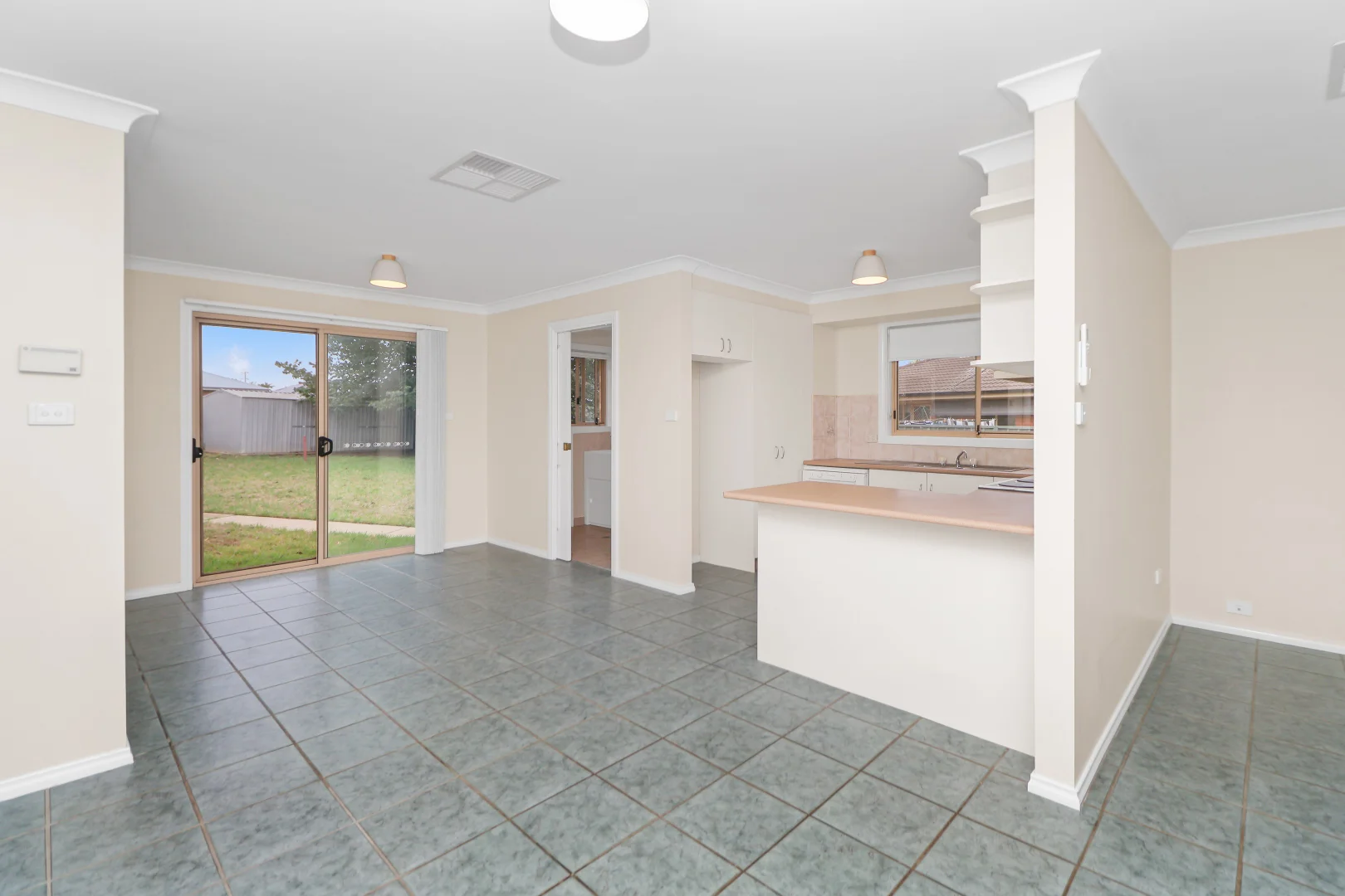 Additional image 10 of 3 Tikki Place, Glenfield Park NSW 2650
