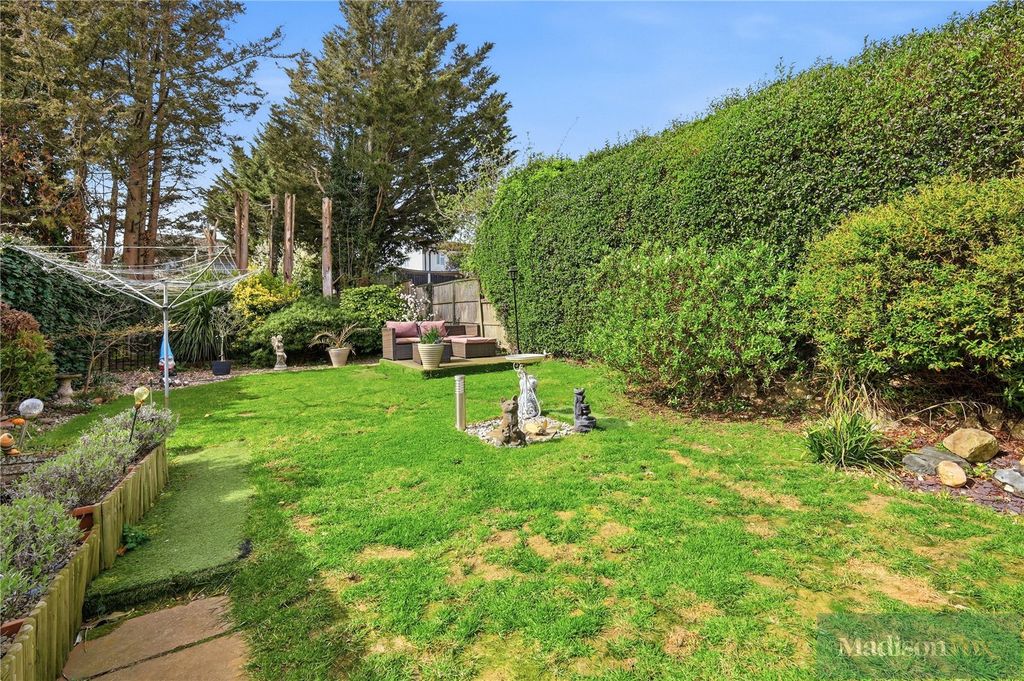 Additional image 17 of 3 bed semi-detached house for saleDeepdene Road, Loughton, Essex IG10