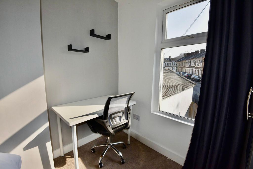 Additional image 22 of 4 bed shared accommodation to rentLucas St, Newport NP20