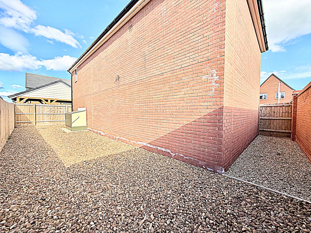 Additional image 29 of 2 bed detached house to rentEmmer Drive, Bedford MK45