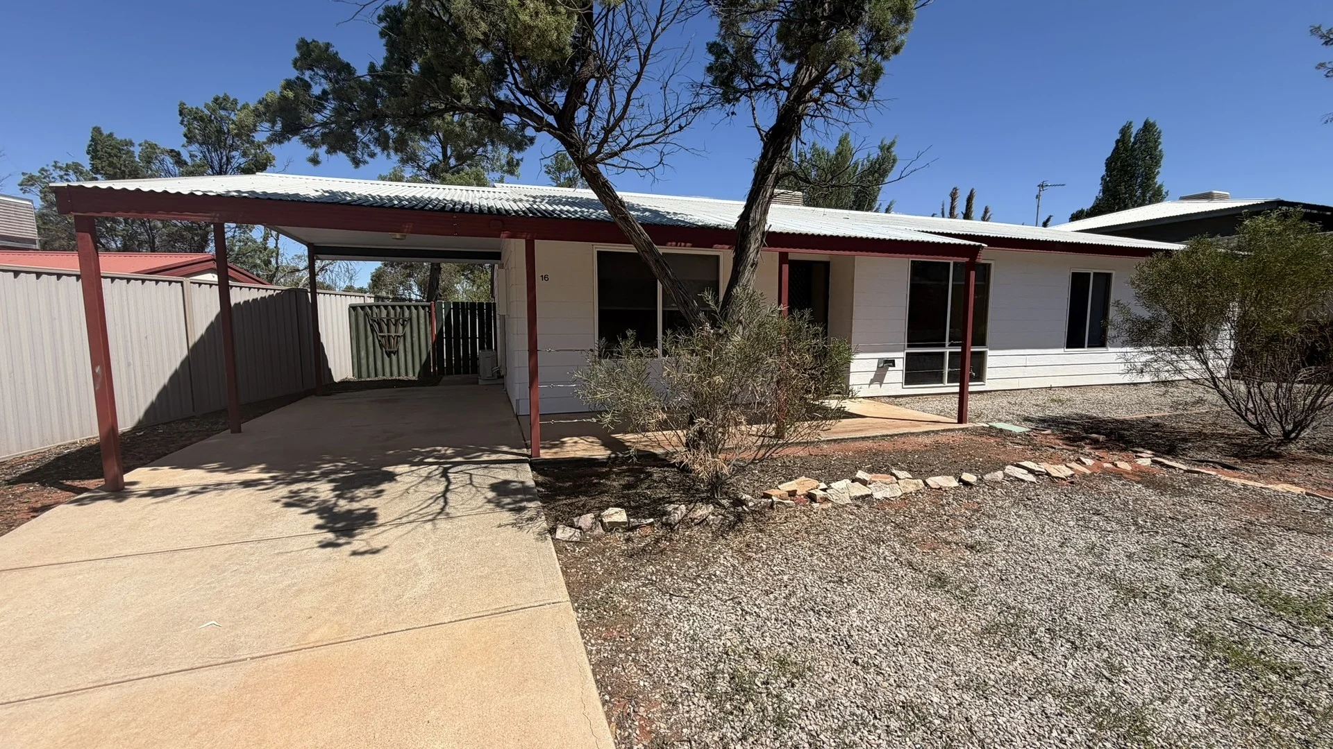 16 Wirrda St, Roxby Downs SA 5725