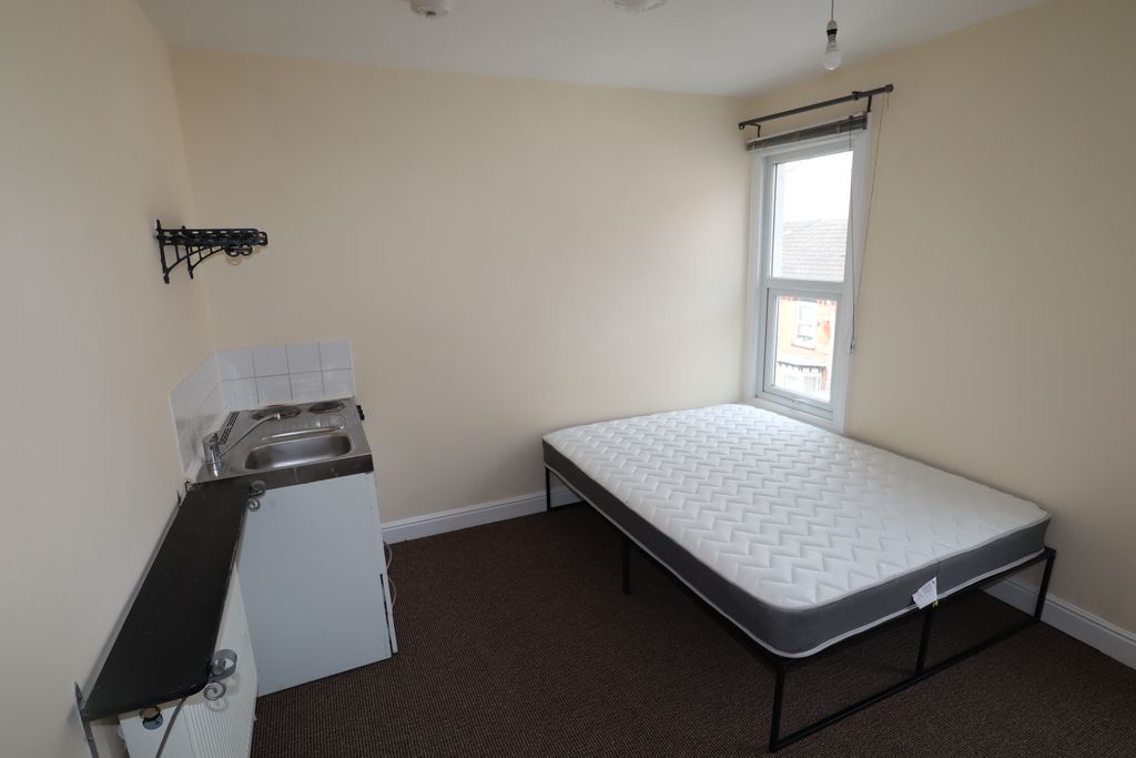 Additional image 2 of Studio to rentLaceby Street, Lincoln LN2