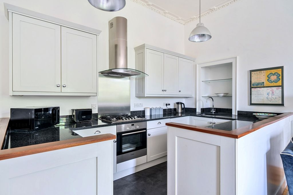 Additional image 3 of 2 bed flat to rentSydney Place, Bathwick, Bath BA2