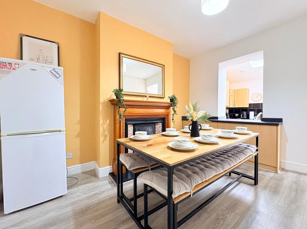 Additional image 2 of 6 bed maisonette to rentOxton Road, Birkenhead, Merseyside CH41