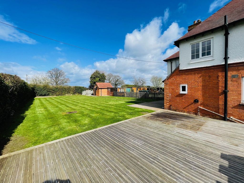 Additional image 24 of 3 bed semi-detached house to rentChance Lane, Malvern WR14
