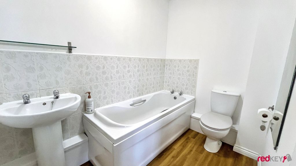 Additional image 6 of 2 bed flat to rentRodney Road, Newport NP19