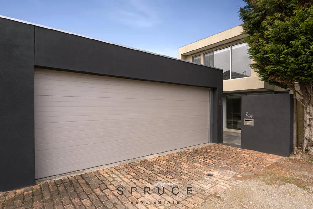2/5 Walden Rd, Mentone VIC 3194