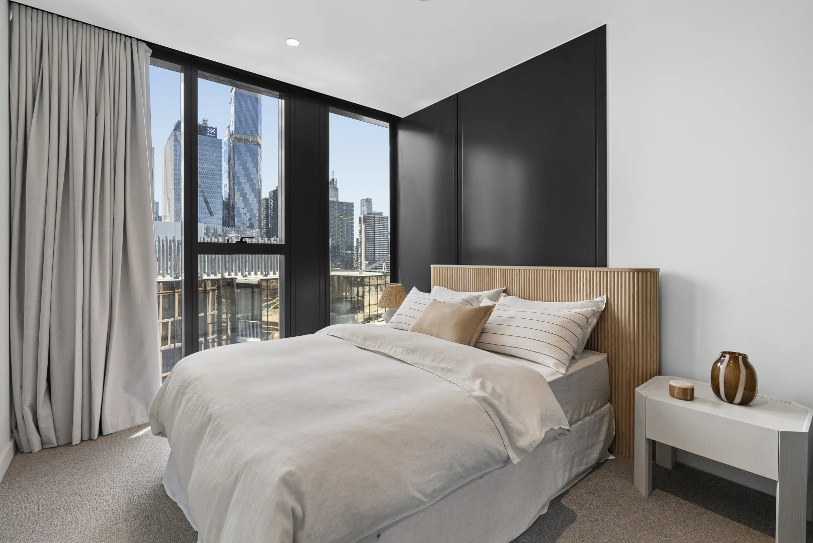 Additional image 7 of 2408/687 La Trobe St, Docklands VIC 3008