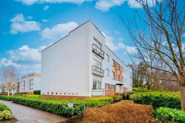 2 bed flat to rentCanniesburn Drive, Glasgow, Glasgow G61