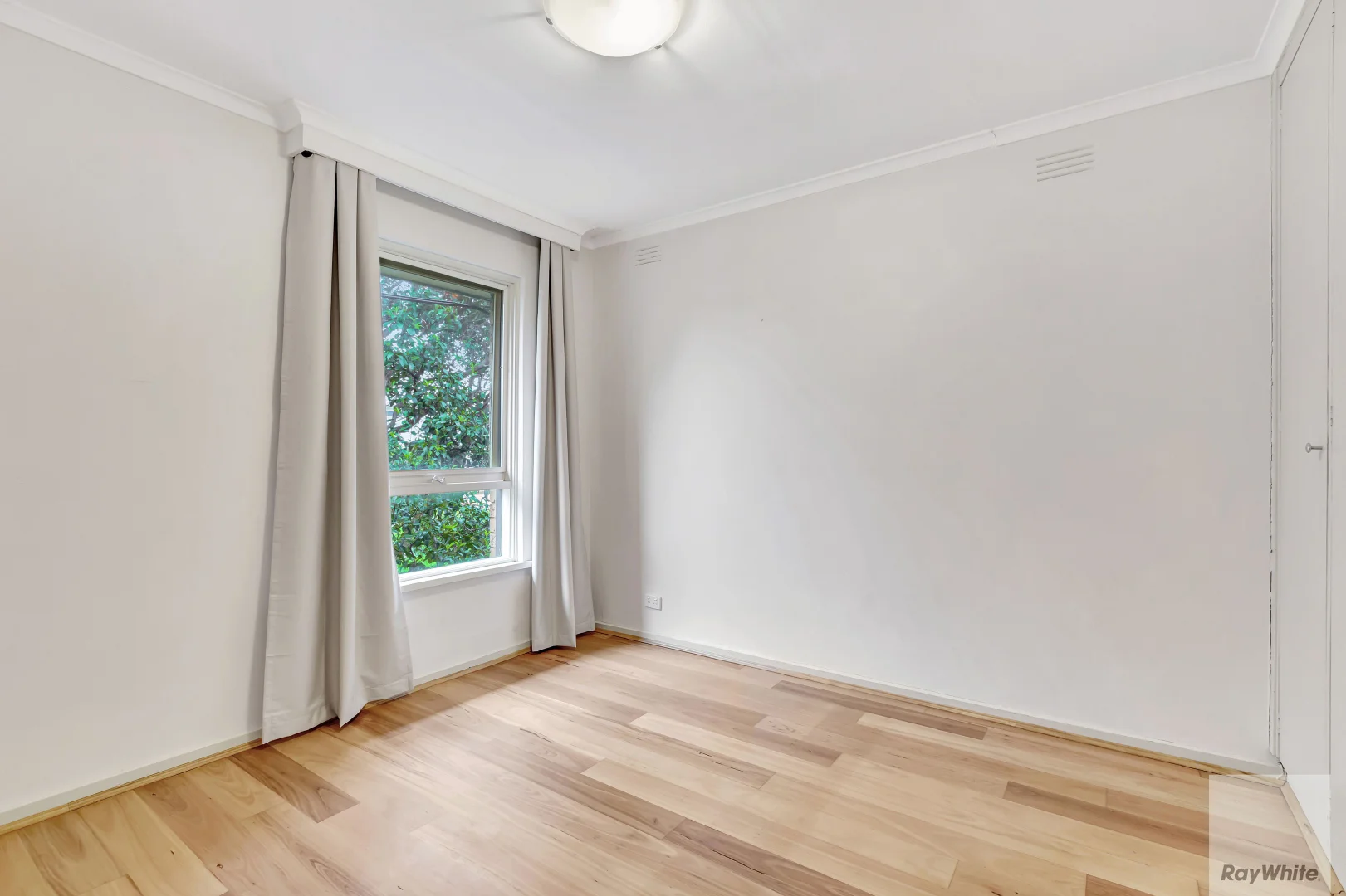 Additional image 10 of 1/28 Snell Grove, Pascoe Vale VIC 3044