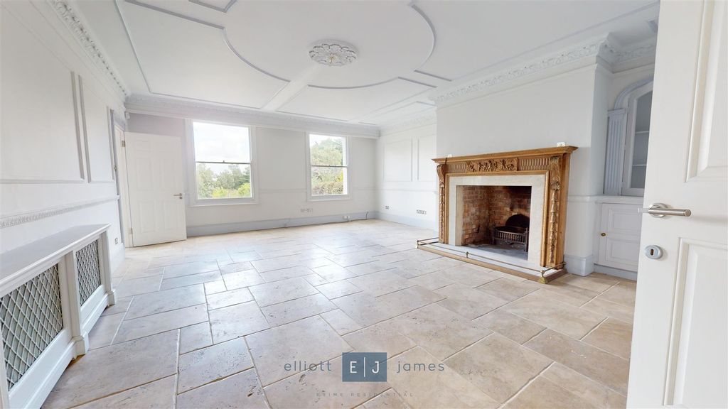 Additional image 3 of 4 bed semi-detached house to rentManor Road, High Beech, Loughton IG10