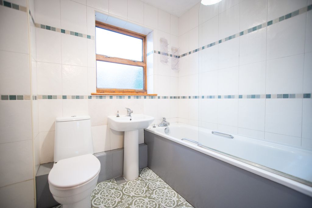 Additional image 18 of 4 bed semi-detached house to rentThe Haven, Kingston Upon Hull HU9