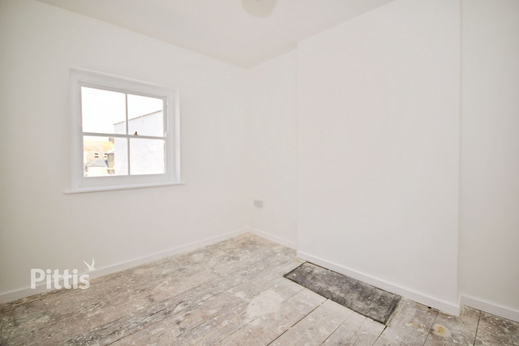Additional image 4 of 3 bed flat to rentPyle Street, Newport PO30