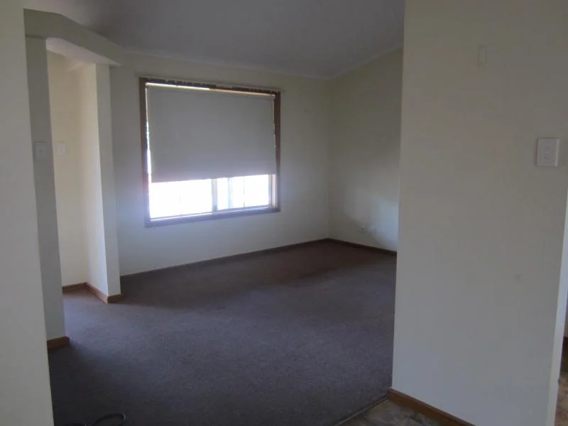 38B Quandong St, Roxby Downs SA 5725 photo 4