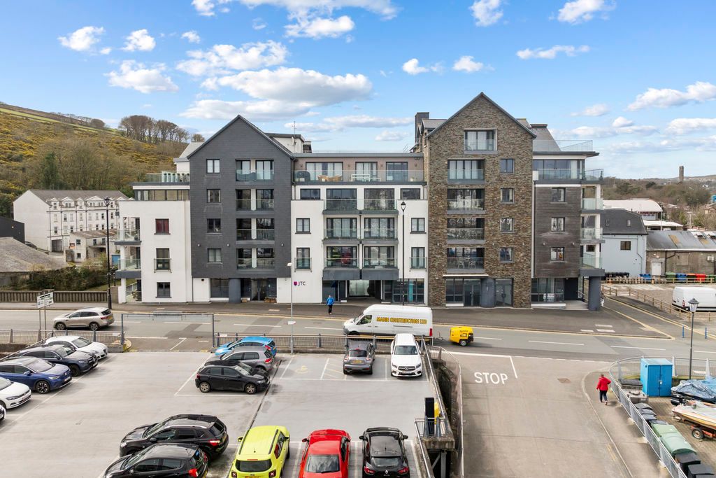 1 bed flat for sale10 Quay West, Bridge Road, Douglas IM1