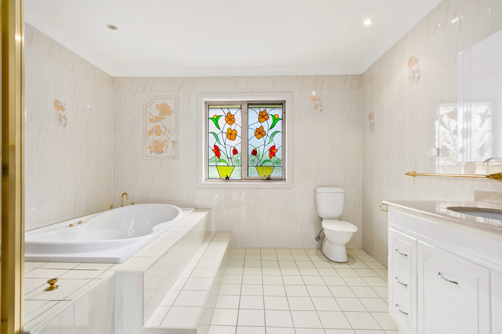 Additional image 4 of 16 McPherson Place, Illawong NSW 2234