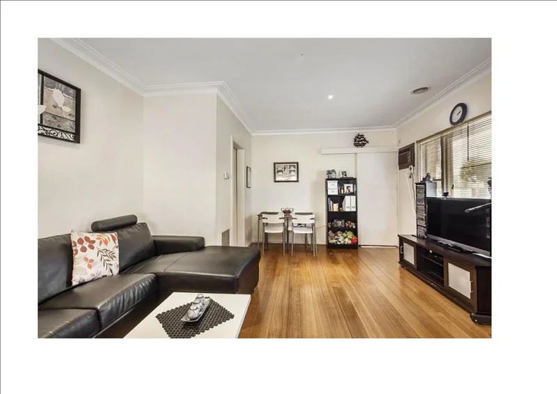 2/102 Truganini Road, Carnegie VIC 3163