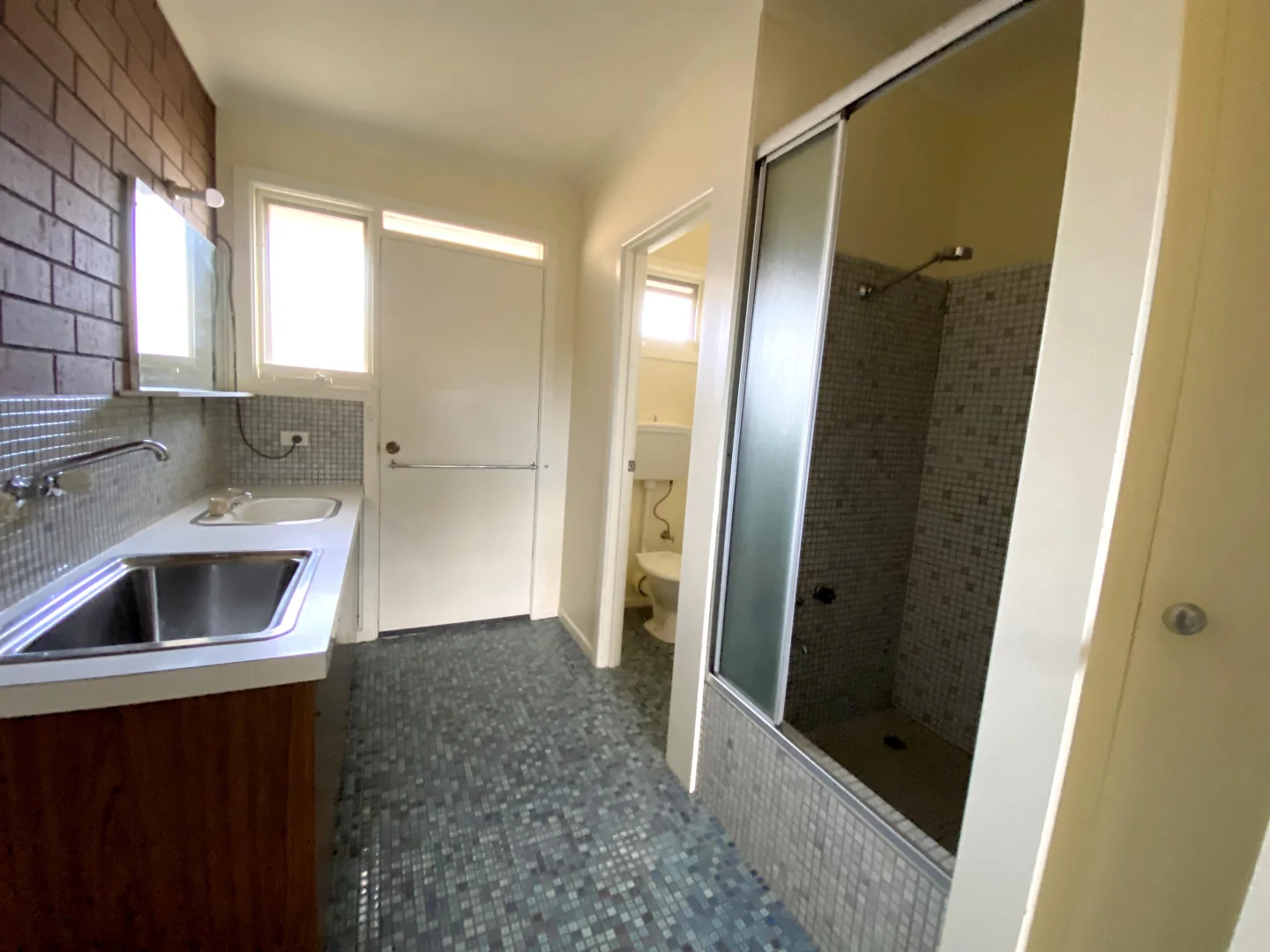 Additional image 8 of 4/3 Keith Court, Breakwater VIC 3219