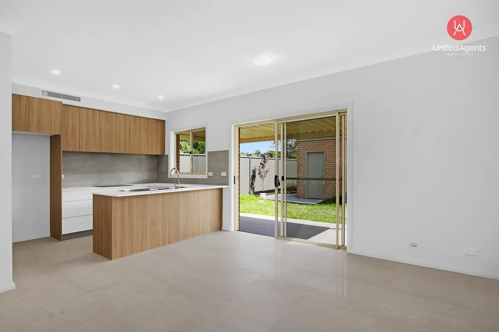 Additional image 2 of 47 Southern Cross Drive, Middleton Grange NSW 2171