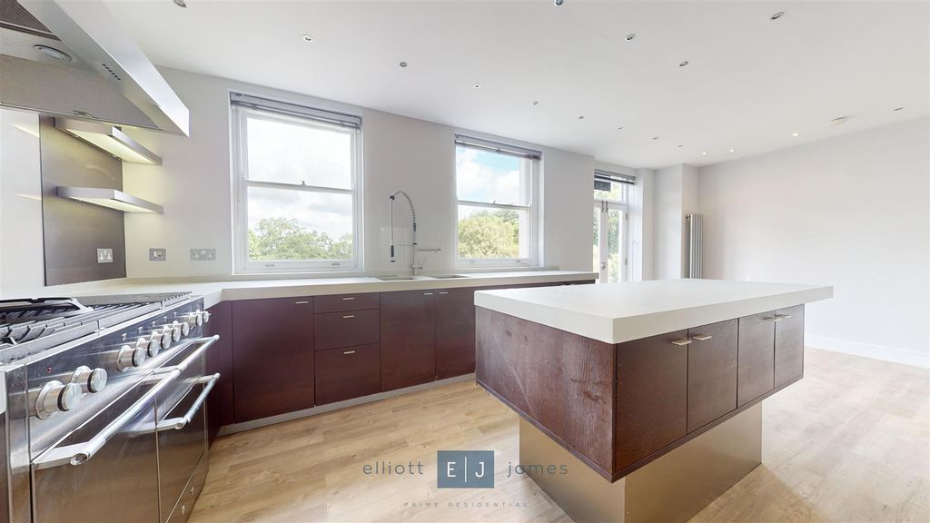 Additional image 18 of 4 bed semi-detached house to rentManor Road, High Beech, Loughton IG10