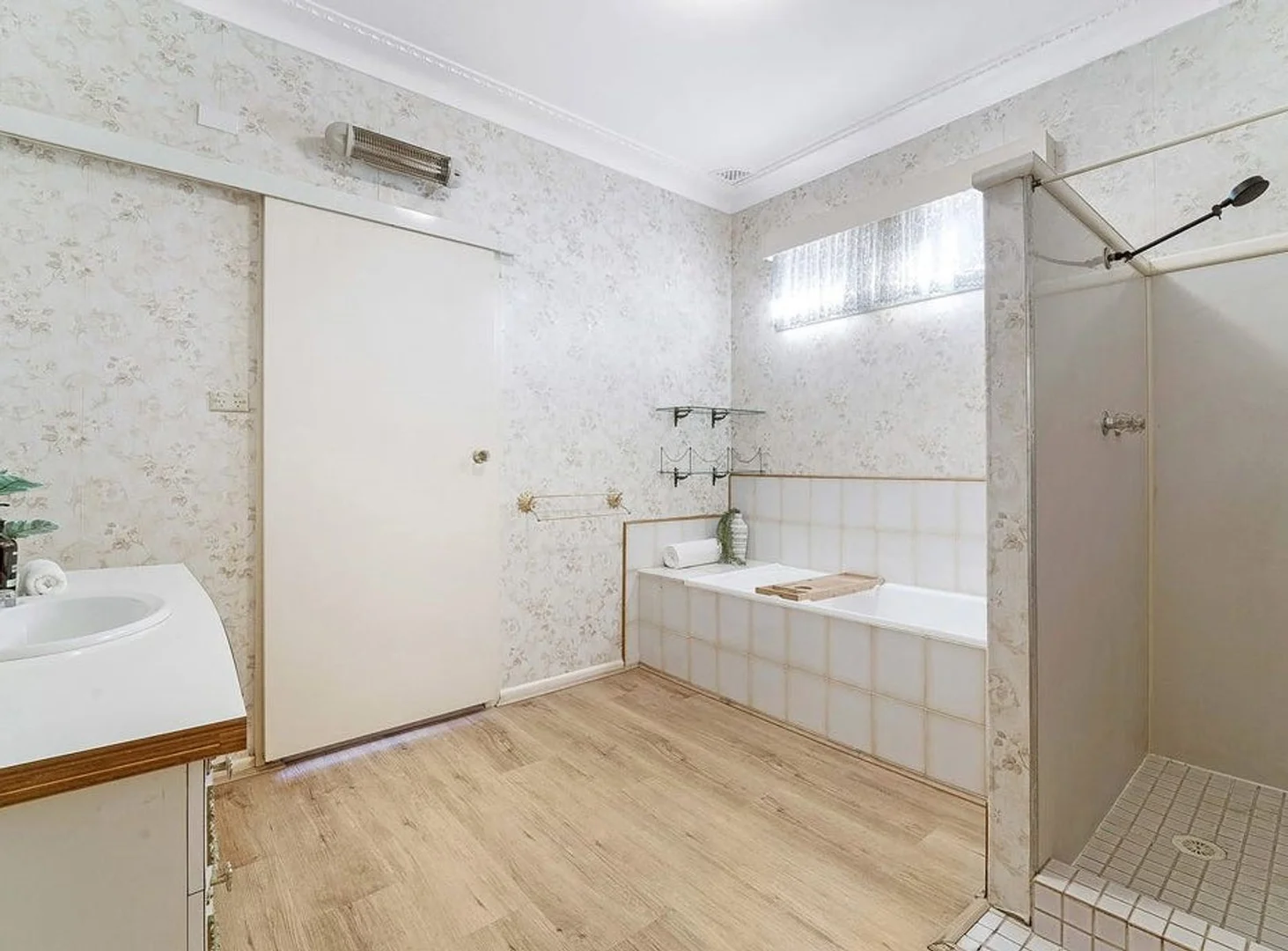 Additional image 4 of 3 Flinders Road, Georges Hall NSW 2198