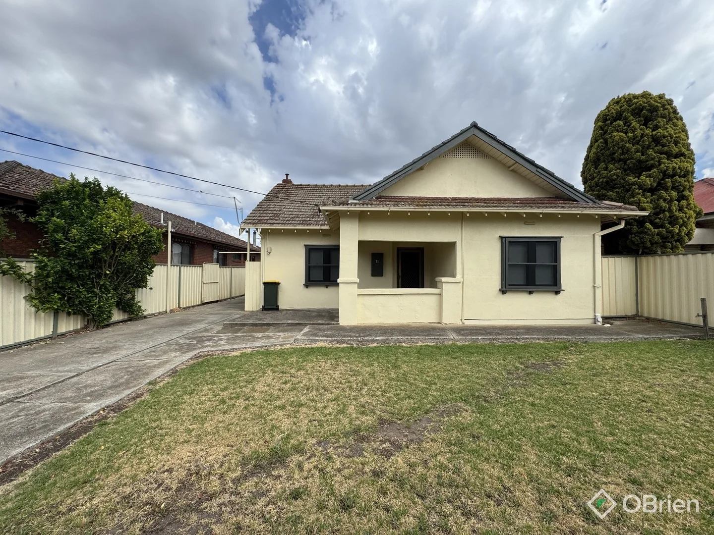 11 Walmer Avenue, St Albans VIC 3021