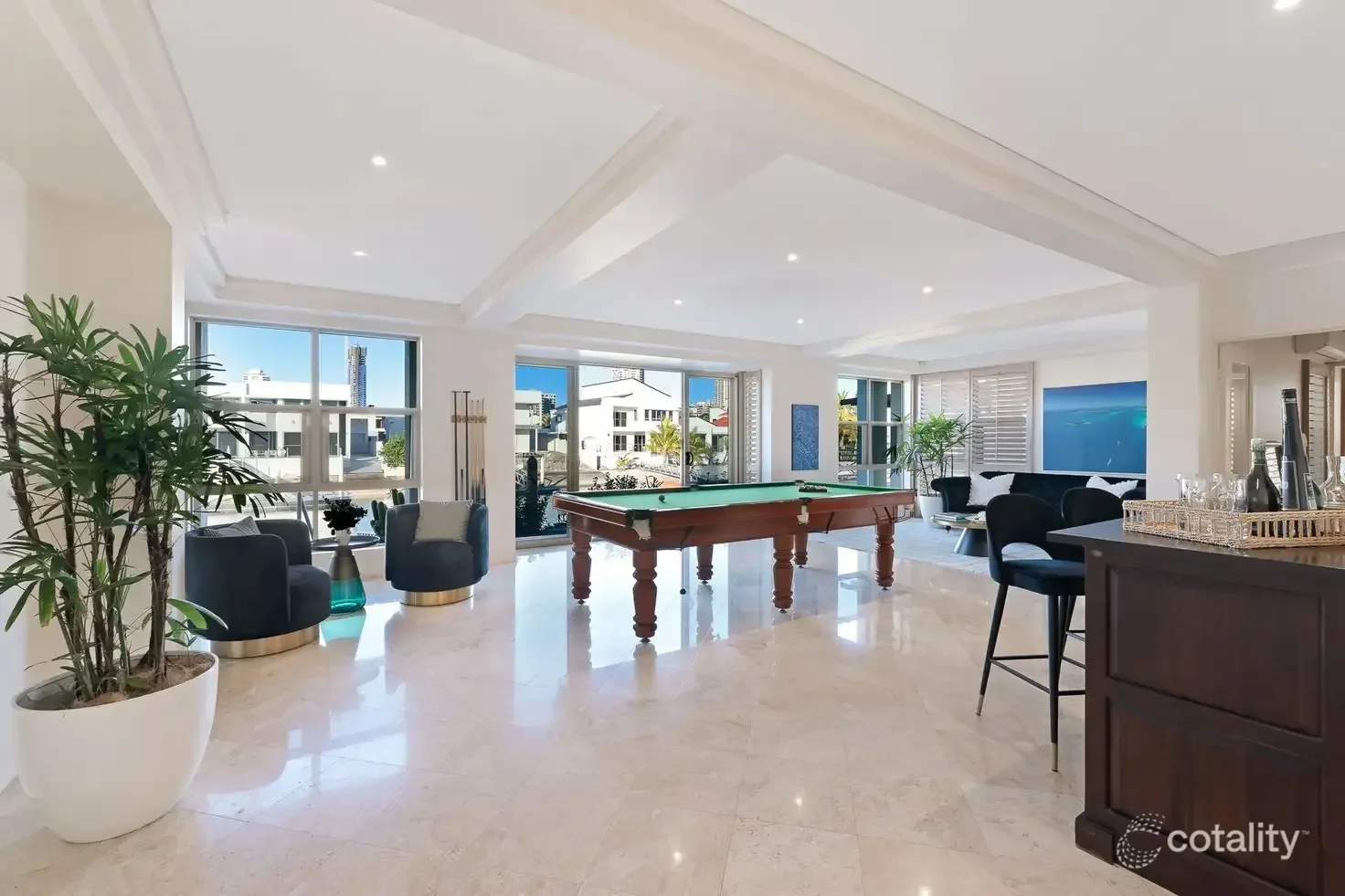 102 Commodore Drive, Surfers Paradise QLD 4217 photo 4