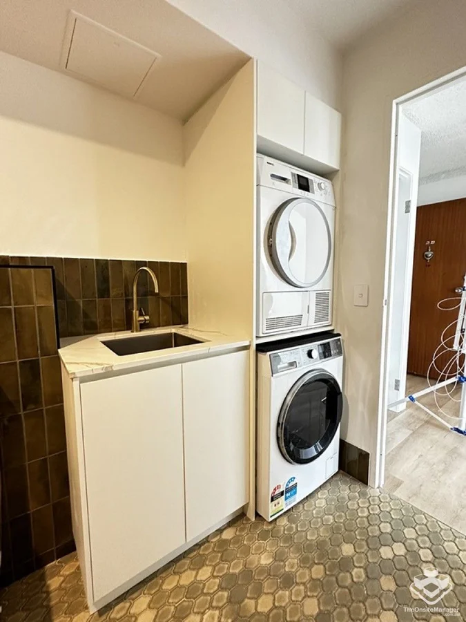 Additional image 4 of ID:21170951/2 Riverview Parade, Surfers Paradise QLD 4217