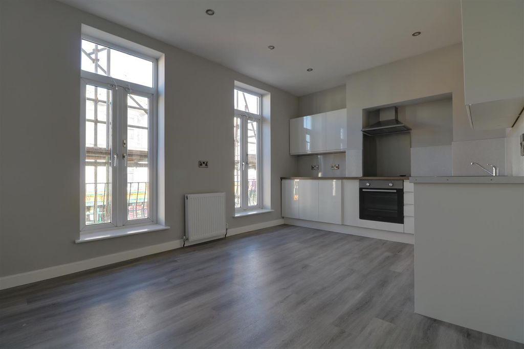 Additional image 2 of 6 bed shared accommodation to rentPreston Street, Brighton BN1