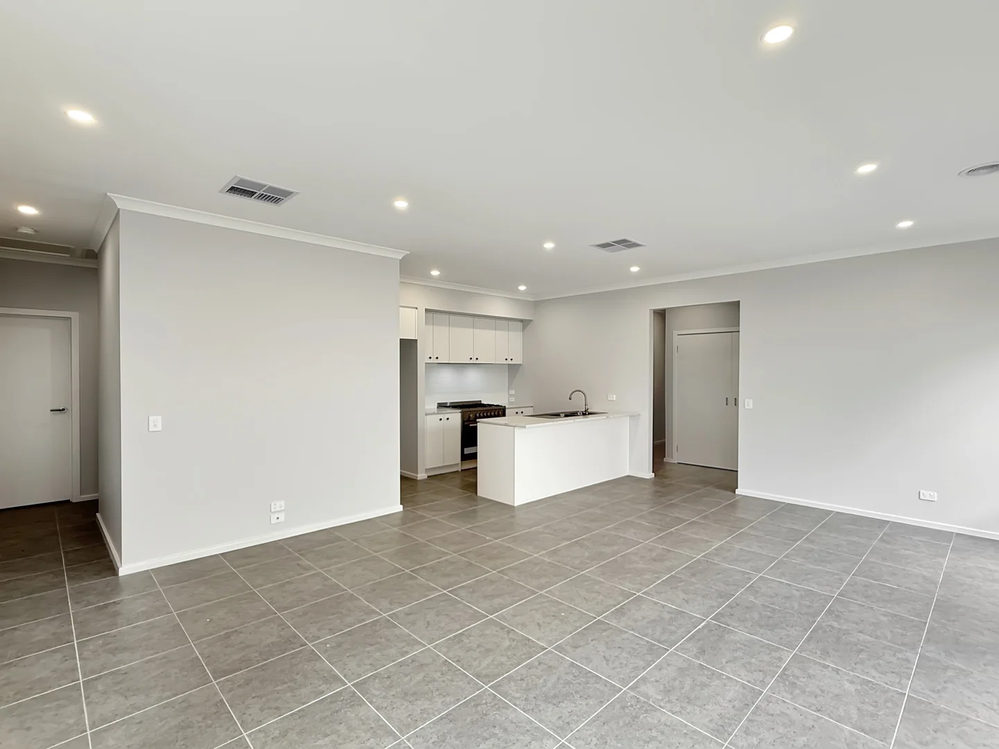 Additional image 5 of 31 Murtoa Crescent, Eynesbury VIC 3338