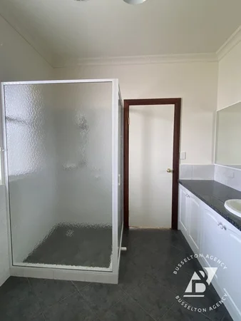 Additional image 12 of 2 Groyne Road, Geographe WA 6280